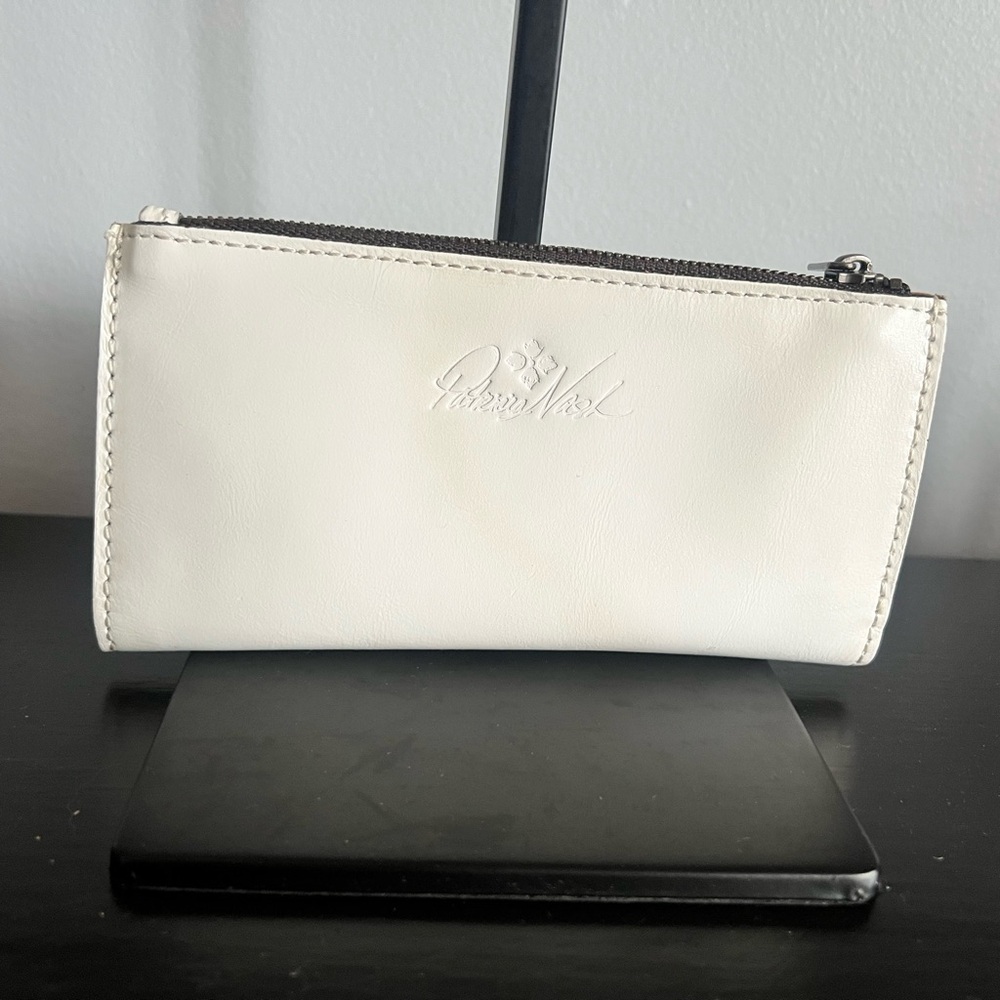 Patricia Nash Elegant Floral Embroidered Wallet - Picture 6 of 9